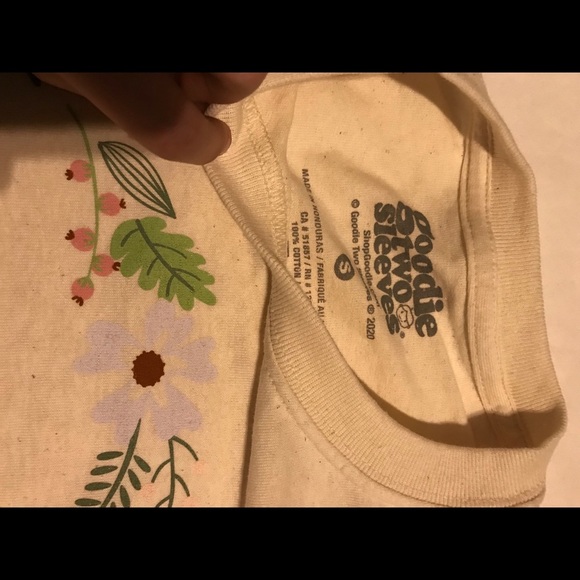 Women’s graphic tee - Picture 4 of 5